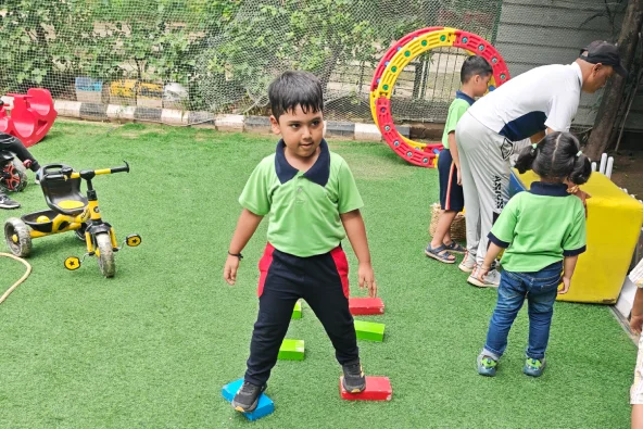 Screen Time vs Green Time